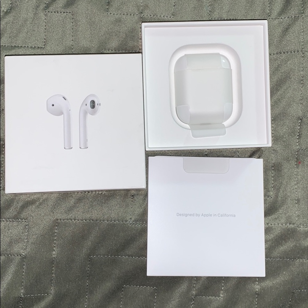 Authentic Apple AirPods